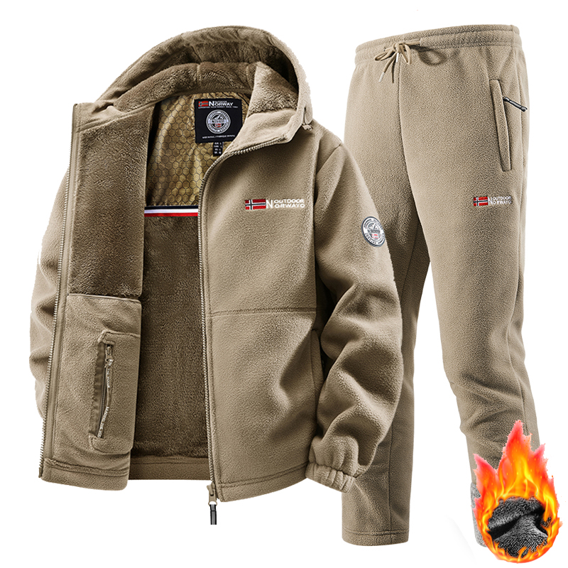 Новый зимний спортивный костюм – обзор и цена Retro Gaming Jacket